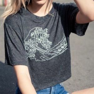 Brandy Melville Wave Graphic Short Sleeve T Shirt